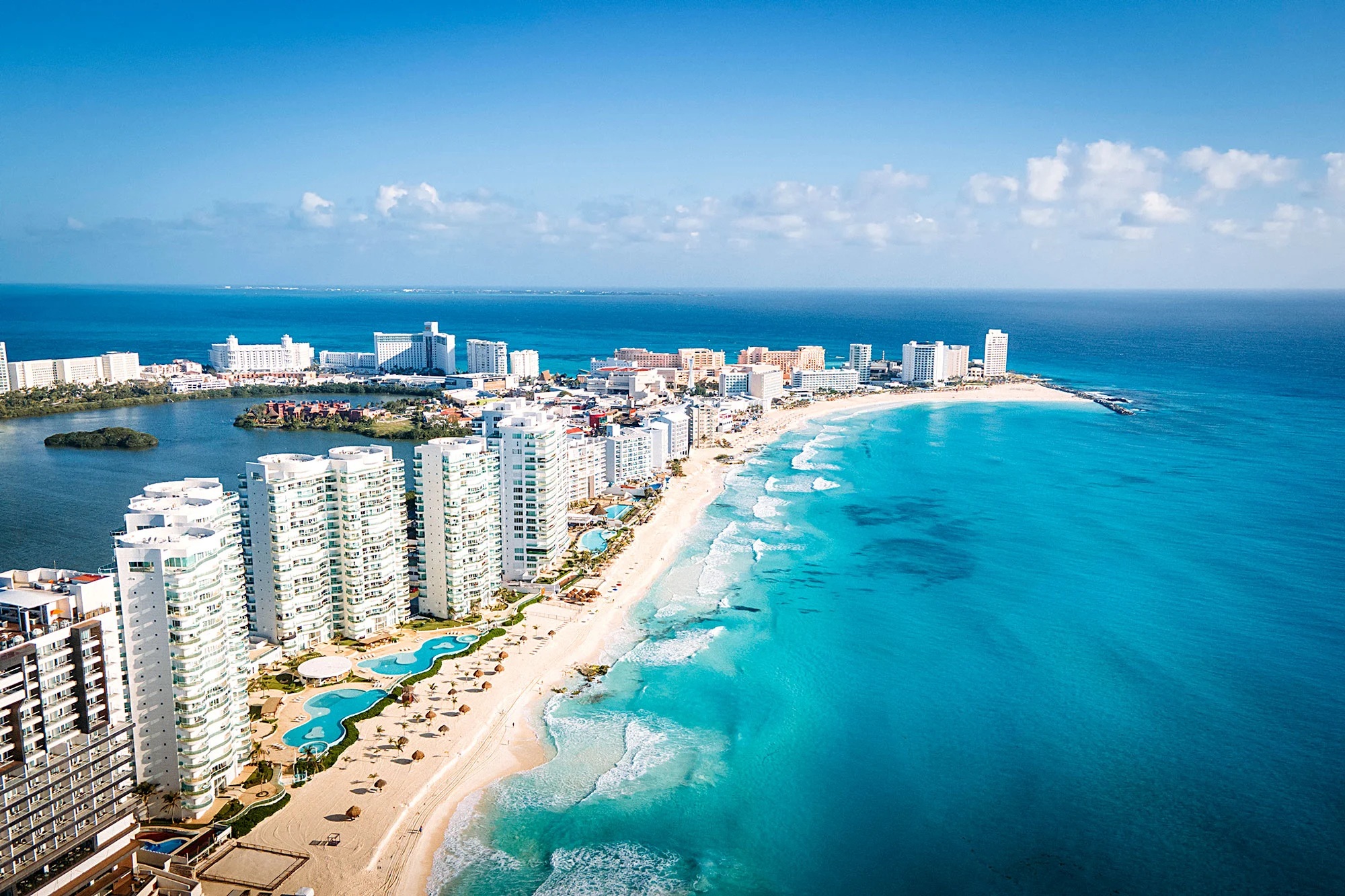 Playa de Cancún al atardecer
